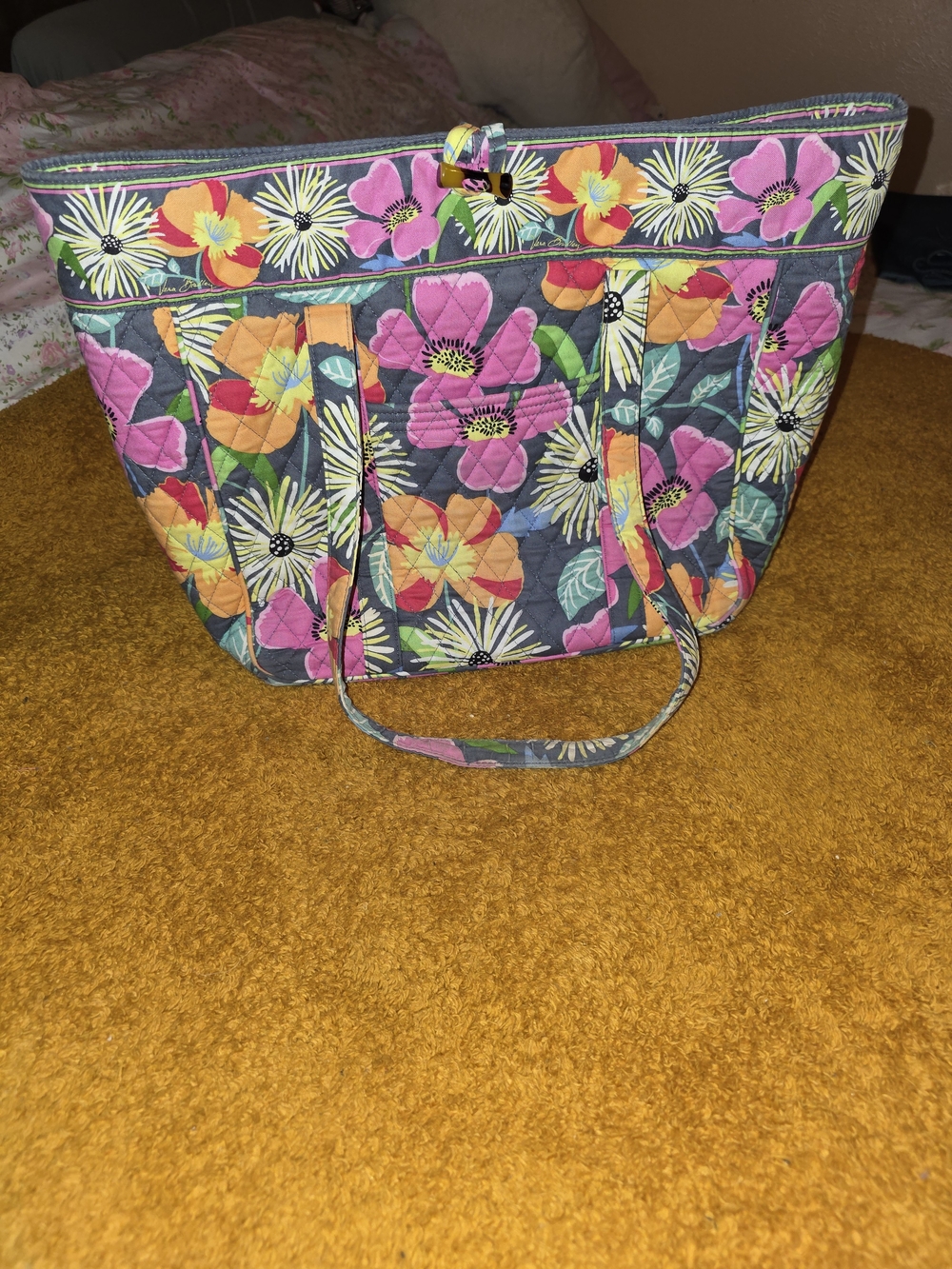 Vera Bradley Jazzy Blooms Toggle